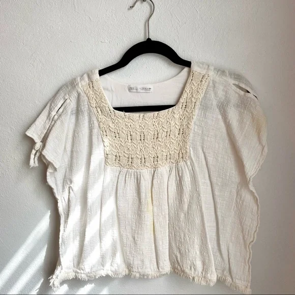 Zara White Top with Crochet like front part - Picture 1 of 9